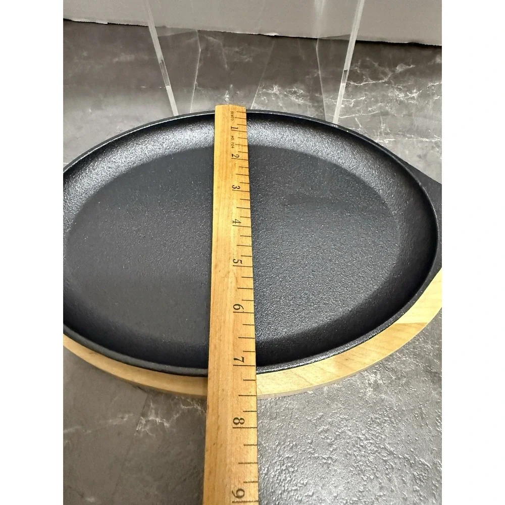 Pacific Coast Trail Cast Iron Pre-Seasoned 9.5